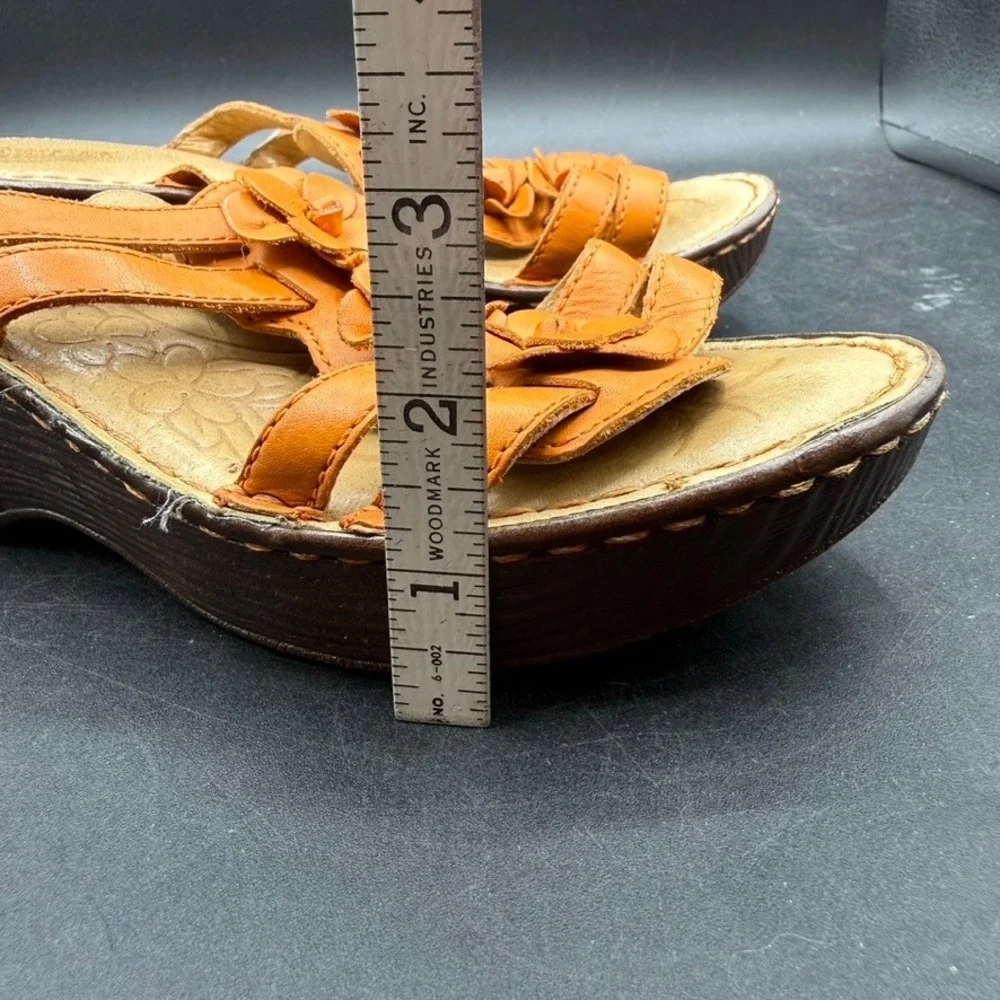 Born Flower Wedge Sandals Womens 8 Orange Leather Strappy Boho